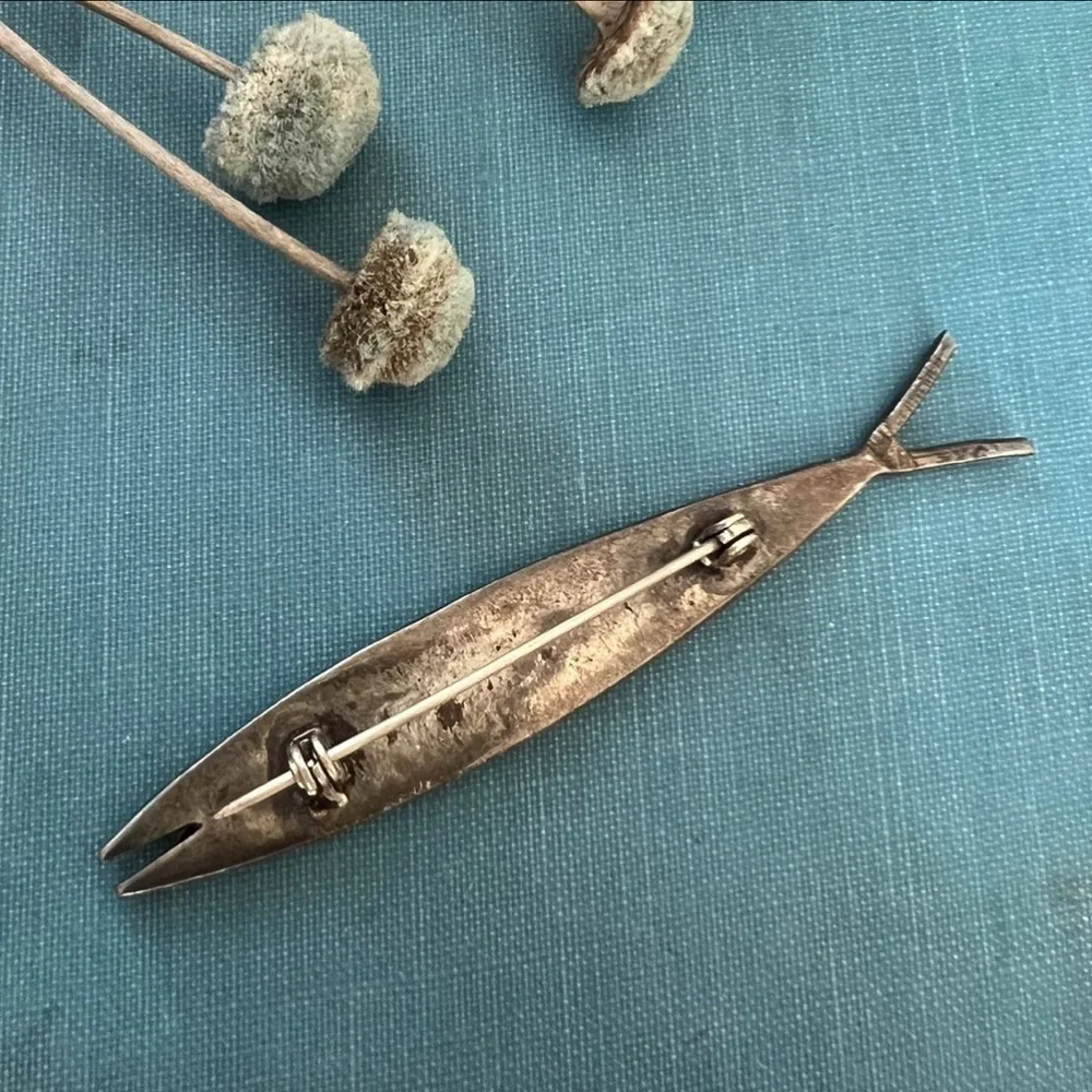 Vintage Sterling Turquoise Modernist Fish Sardine Pin - Picture 3 of 5